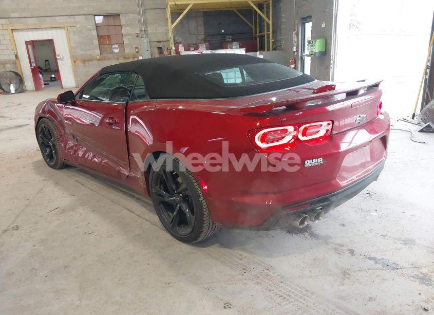 Photo 3 of 2021 Chevrolet Camaro RWD LT1 (VIN 1G1FF3D76M0139646)