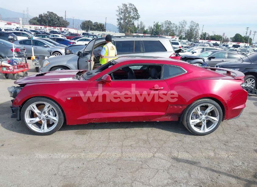 Photo 15 of 2019 Chevrolet Camaro 2SS (VIN 1G1FG1R70K0105760)