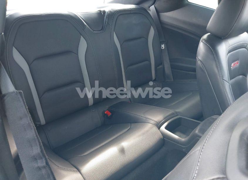 Photo 8 of 2019 Chevrolet Camaro 2SS (VIN 1G1FG1R70K0105760)