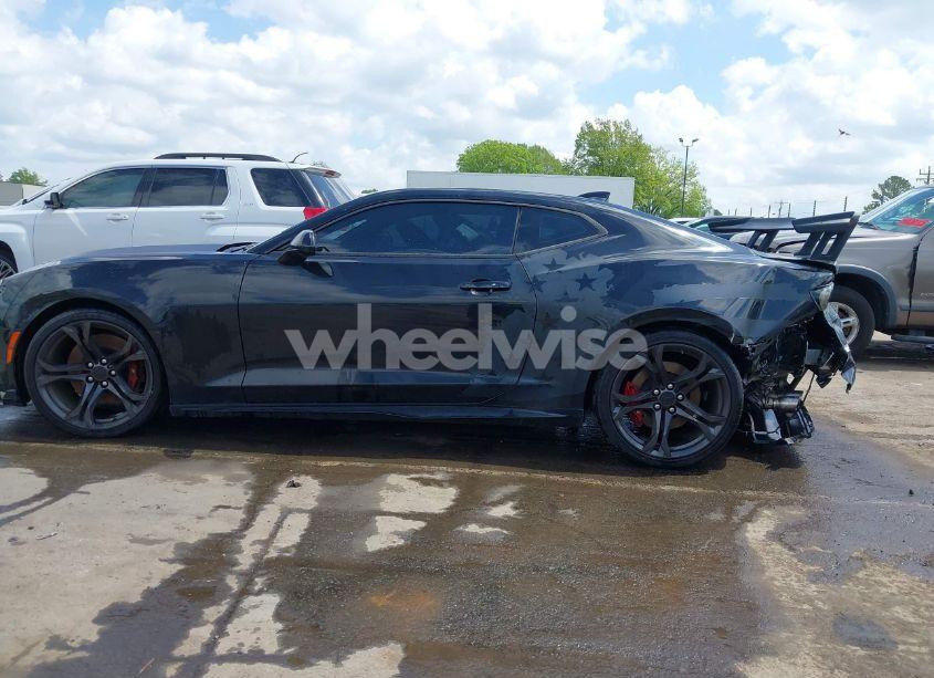Photo 14 of 2019 Chevrolet Camaro 2SS (VIN 1G1FG1R70K0126995)