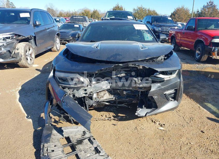 Photo 11 of 2016 Chevrolet Camaro 2SS (VIN 1G1FG1R71G0122171)
