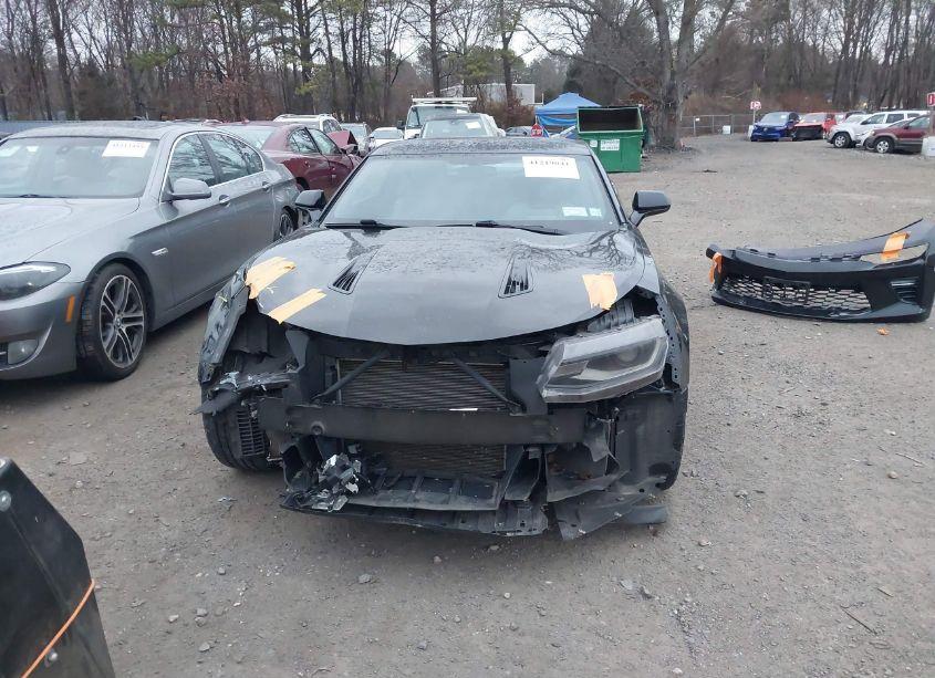 Photo 13 of 2016 Chevrolet Camaro 2SS (VIN 1G1FG1R71G0131744)