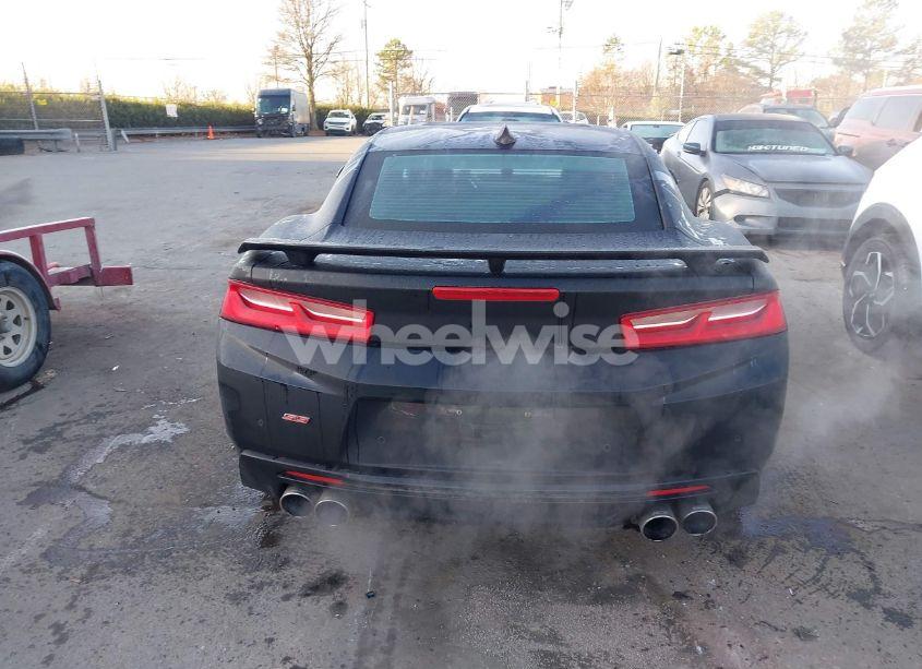 Photo 16 of 2017 Chevrolet Camaro 2SS (VIN 1G1FG1R71H0143765)