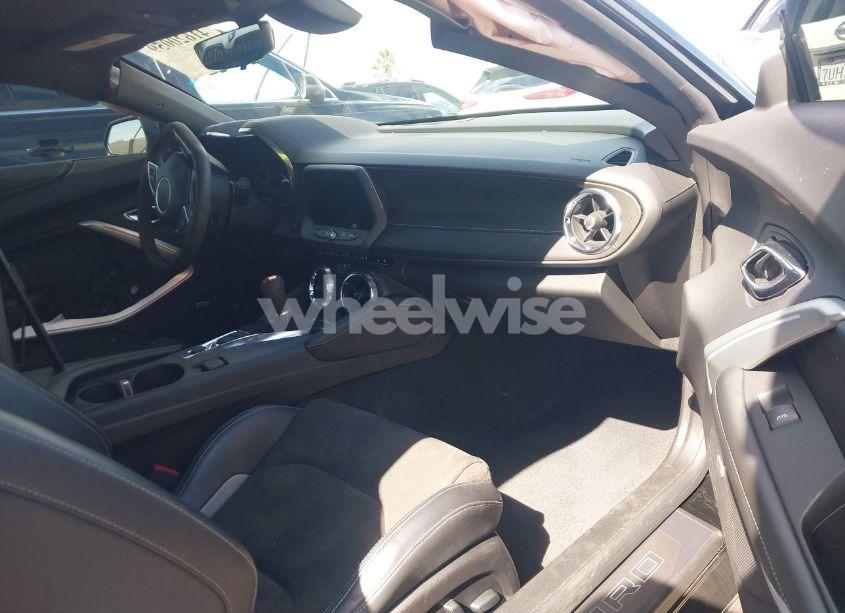 Photo 5 of 2020 Chevrolet Camaro RWD 2SS (VIN 1G1FG1R72L0138437)