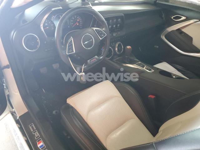 Photo 5 of 2019 CHEVROLET CAMARO SS (VIN 1G1FG1R74K0127373)