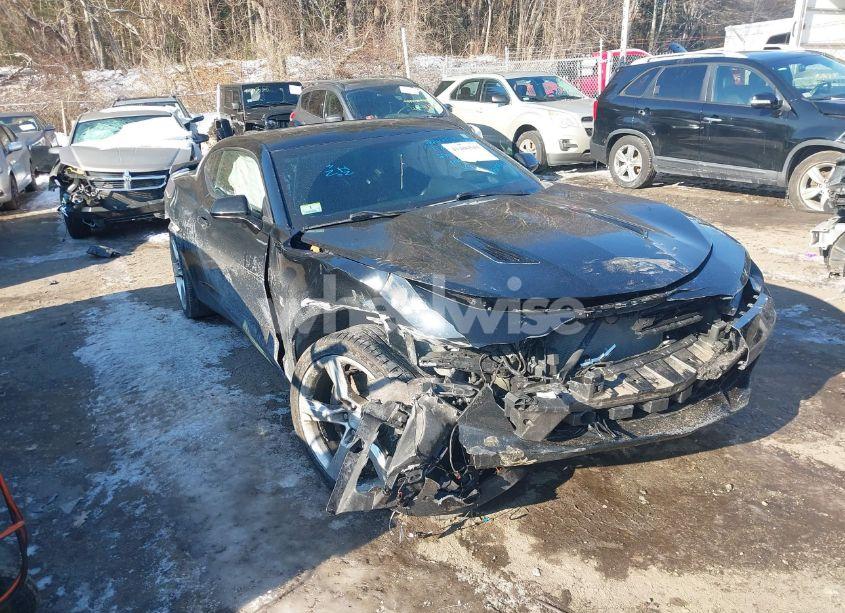 2016 Chevrolet Camaro 2SS (VIN 1G1FG1R75G0140897) main photo