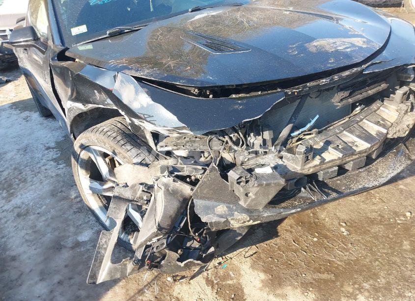 Photo 6 of 2016 Chevrolet Camaro 2SS (VIN 1G1FG1R75G0140897)