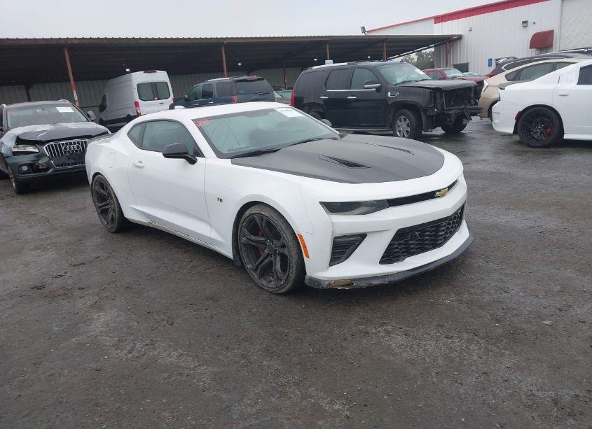 2018 Chevrolet Camaro 2SS (VIN 1G1FG1R75J0136291) main photo