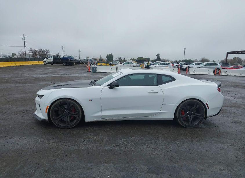 Photo 14 of 2018 Chevrolet Camaro 2SS (VIN 1G1FG1R75J0136291)