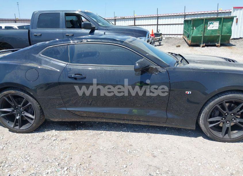 Photo 13 of 2019 Chevrolet Camaro 2SS (VIN 1G1FG1R75K0122280)