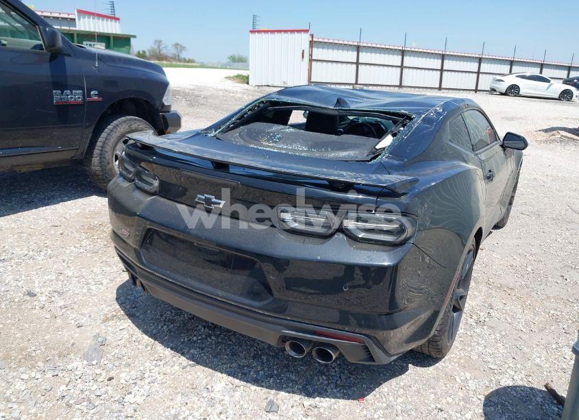 Photo 4 of 2019 Chevrolet Camaro 2SS (VIN 1G1FG1R75K0122280)
