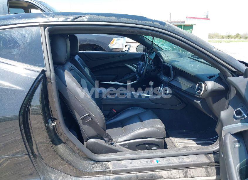 Photo 5 of 2019 Chevrolet Camaro 2SS (VIN 1G1FG1R75K0122280)