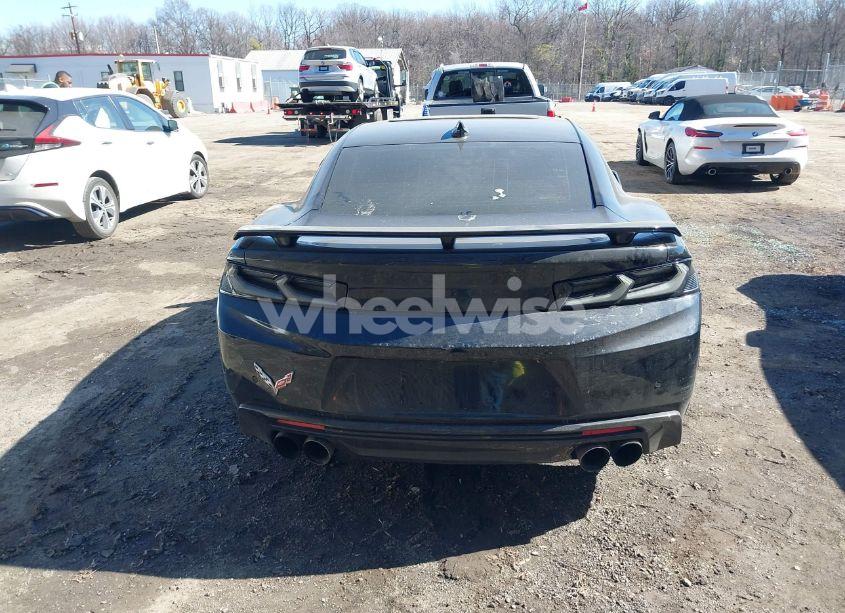 Photo 16 of 2018 Chevrolet Camaro 2SS (VIN 1G1FG1R77J0170121)