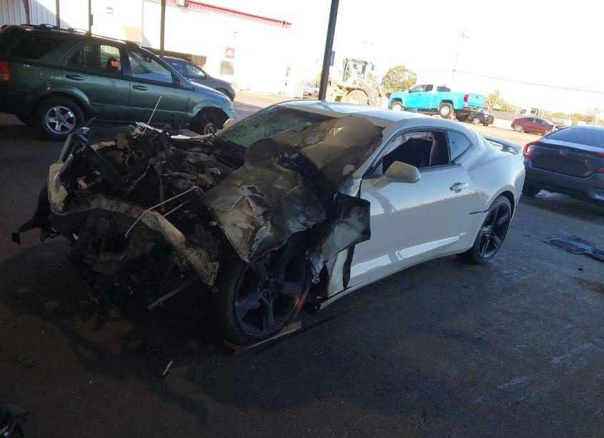Photo 2 of 2017 Chevrolet Camaro 2SS (VIN 1G1FG1R78H0139471)