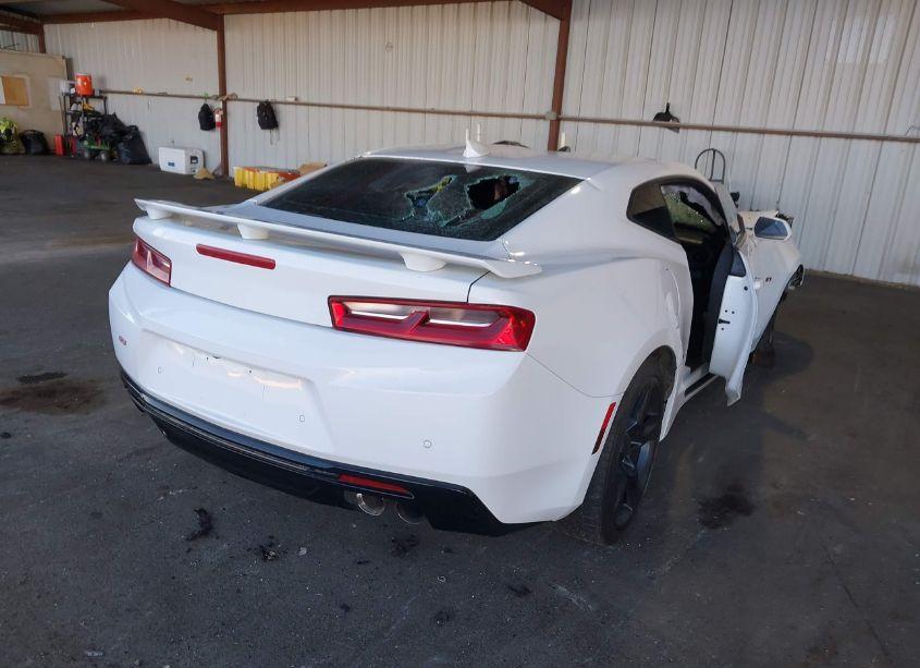 Photo 4 of 2017 Chevrolet Camaro 2SS (VIN 1G1FG1R78H0139471)