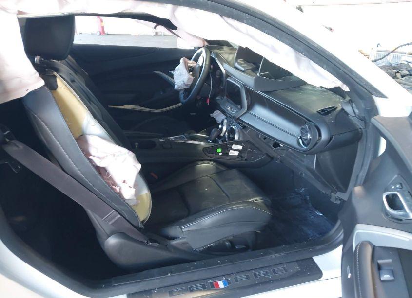 Photo 5 of 2017 Chevrolet Camaro 2SS (VIN 1G1FG1R78H0139471)