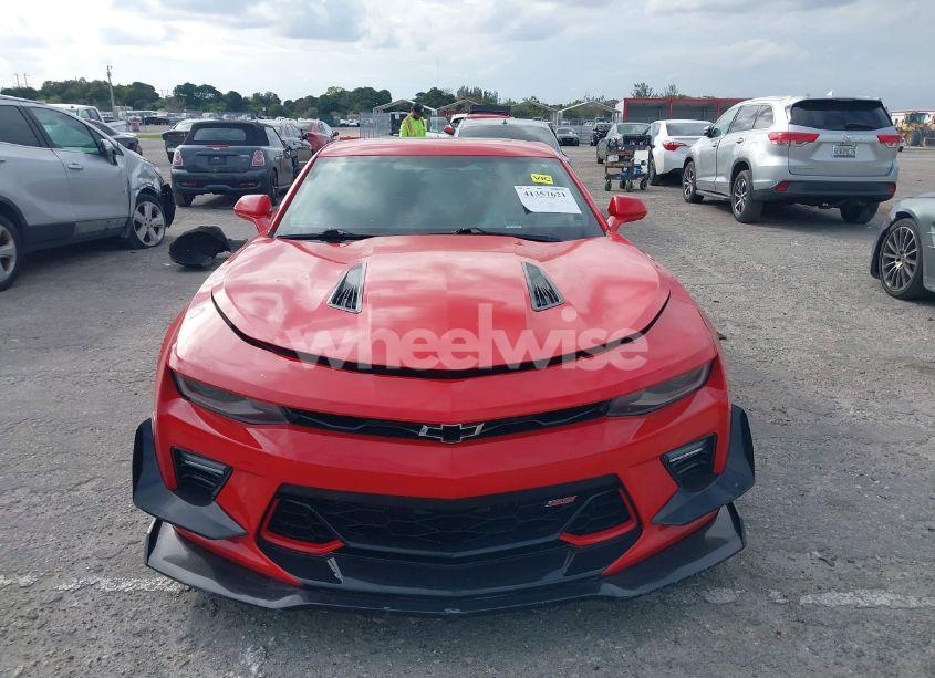 Photo 12 of 2016 Chevrolet Camaro 2SS (VIN 1G1FG1R79G0124329)