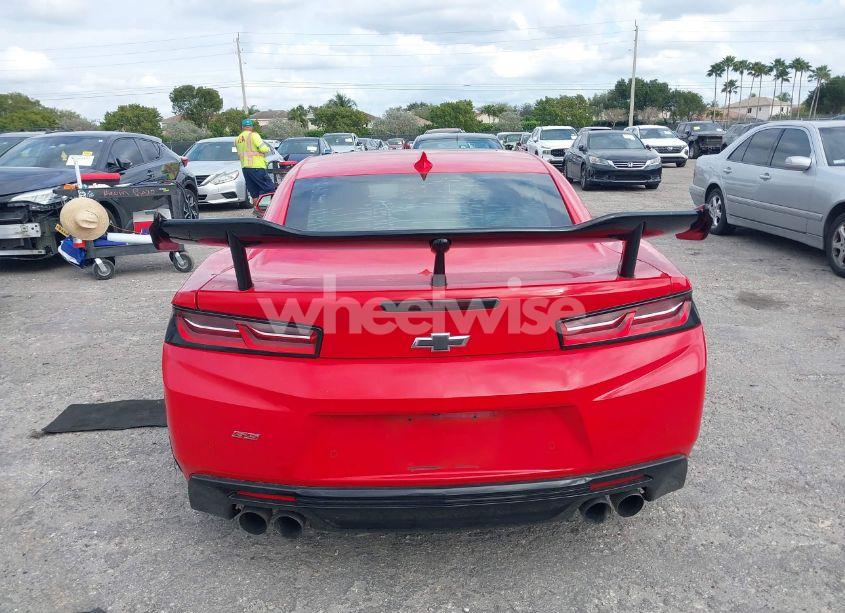 Photo 16 of 2016 Chevrolet Camaro 2SS (VIN 1G1FG1R79G0124329)