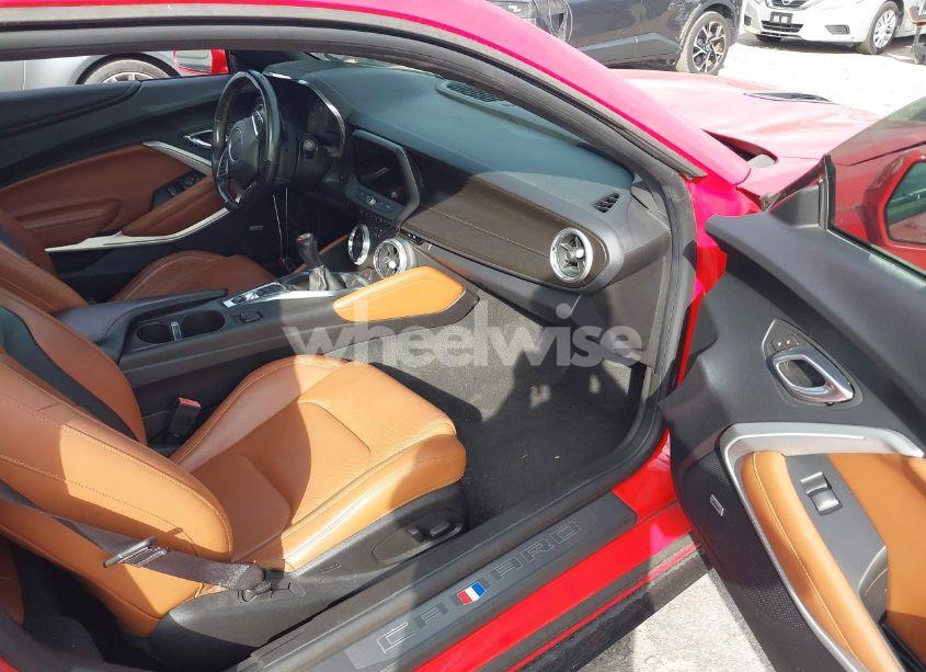 Photo 5 of 2016 Chevrolet Camaro 2SS (VIN 1G1FG1R79G0124329)