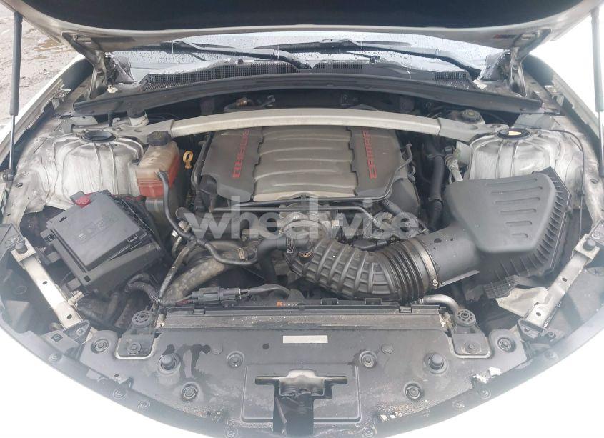 Photo 10 of 2018 Chevrolet Camaro 2SS (VIN 1G1FG3D78J0173774)