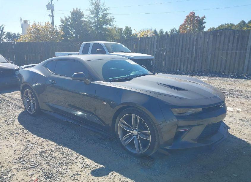 2016 Chevrolet Camaro 2SS (VIN 1G1FH1R70G0149861) main photo
