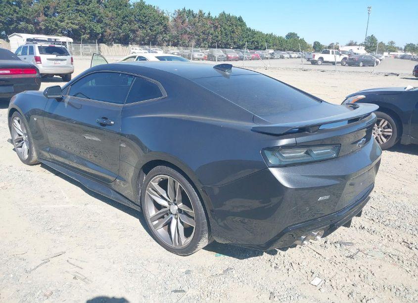 Photo 3 of 2016 Chevrolet Camaro 2SS (VIN 1G1FH1R70G0149861)