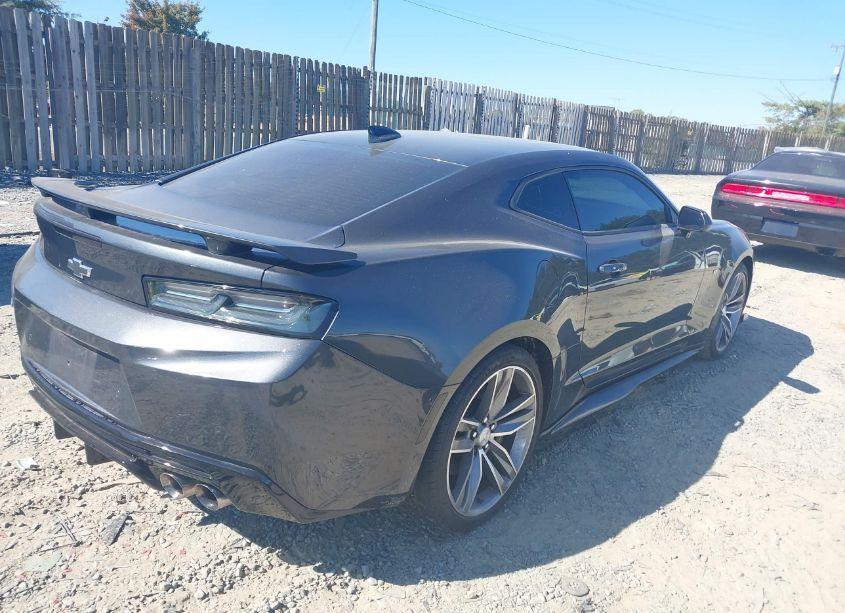 Photo 4 of 2016 Chevrolet Camaro 2SS (VIN 1G1FH1R70G0149861)