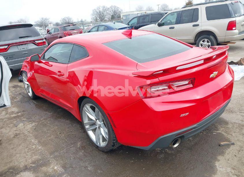 Photo 3 of 2016 Chevrolet Camaro 2SS (VIN 1G1FH1R70G0152484)