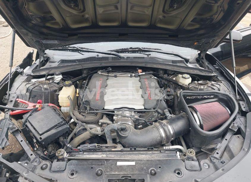 Photo 10 of 2018 Chevrolet Camaro 2SS (VIN 1G1FH1R70J0186772)