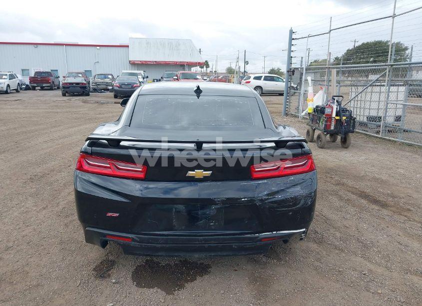 Photo 17 of 2018 Chevrolet Camaro 2SS (VIN 1G1FH1R70J0186772)