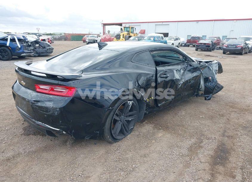 Photo 4 of 2018 Chevrolet Camaro 2SS (VIN 1G1FH1R70J0186772)