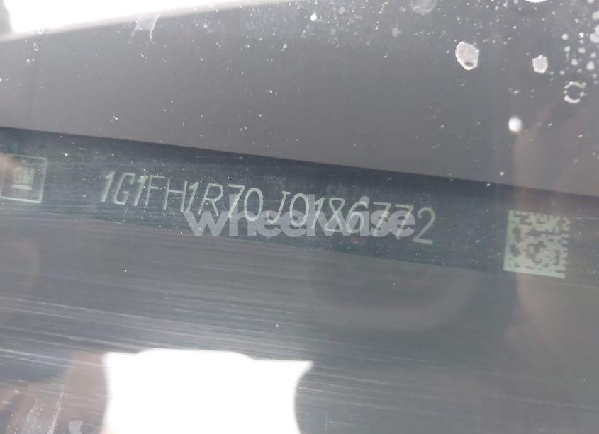 Photo 9 of 2018 Chevrolet Camaro 2SS (VIN 1G1FH1R70J0186772)