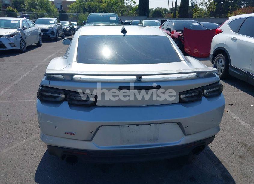 Photo 17 of 2019 Chevrolet Camaro 2SS (VIN 1G1FH1R70K0138027)