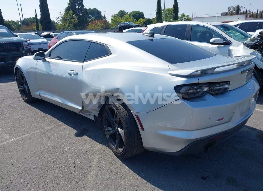 Photo 3 of 2019 Chevrolet Camaro 2SS (VIN 1G1FH1R70K0138027)