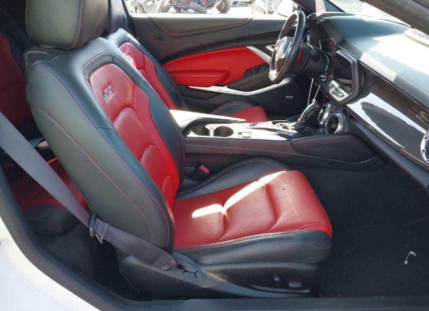 Photo 5 of 2019 Chevrolet Camaro 2SS (VIN 1G1FH1R70K0154664)