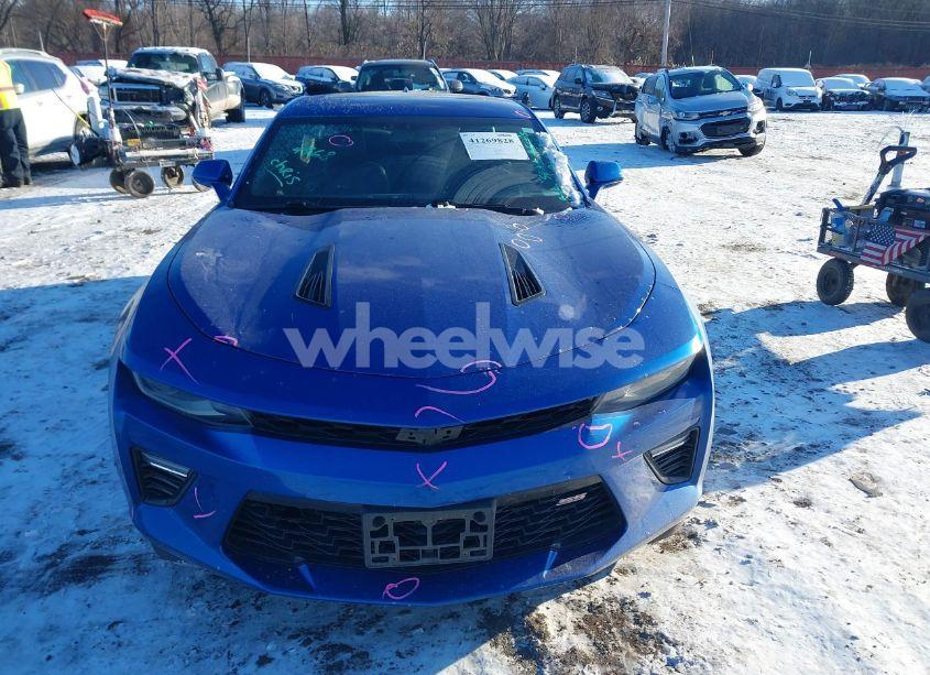 Photo 13 of 2016 Chevrolet Camaro 2SS (VIN 1G1FH1R71G0191259)