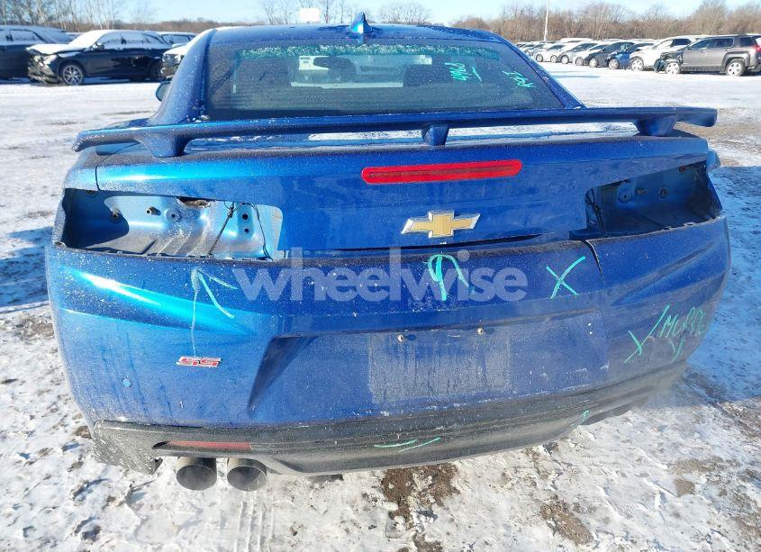 Photo 6 of 2016 Chevrolet Camaro 2SS (VIN 1G1FH1R71G0191259)