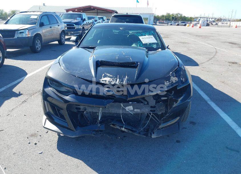 Photo 12 of 2017 Chevrolet Camaro 2SS (VIN 1G1FH1R71H0124355)