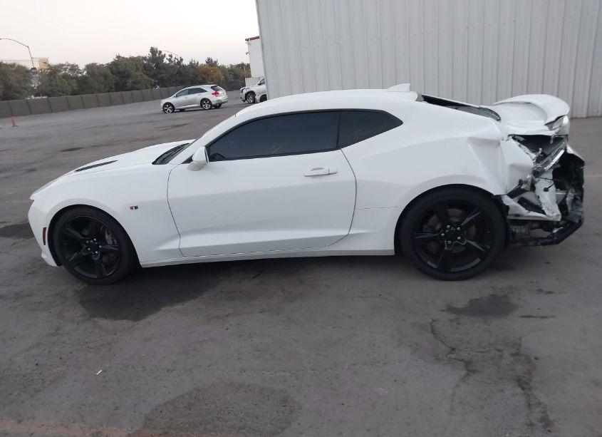 Photo 15 of 2018 Chevrolet Camaro 2SS (VIN 1G1FH1R71J0187087)