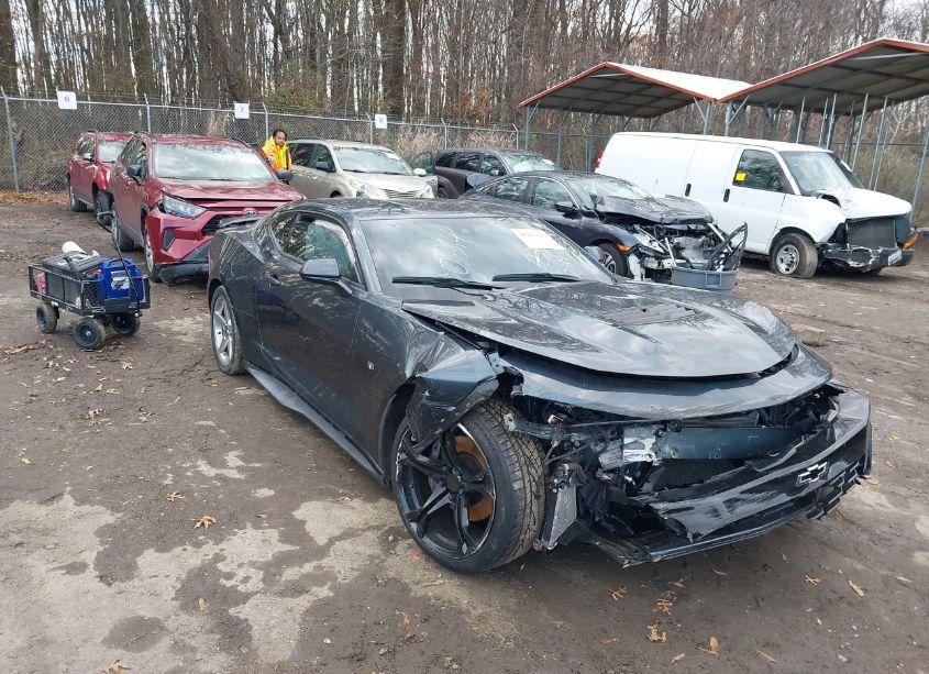 2019 Chevrolet Camaro 2SS (VIN 1G1FH1R71K0120314) main photo
