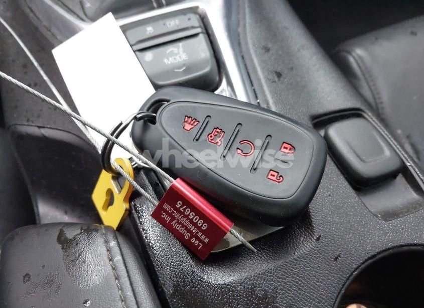 Photo 11 of 2016 Chevrolet Camaro 2SS (VIN 1G1FH1R72G0130888)