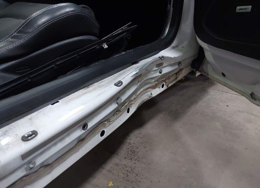 Photo 18 of 2018 Chevrolet Camaro 2SS (VIN 1G1FH1R72J0141087)