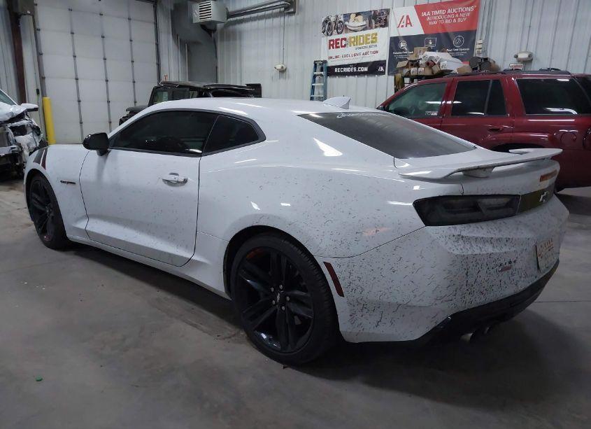 Photo 3 of 2018 Chevrolet Camaro 2SS (VIN 1G1FH1R72J0141087)
