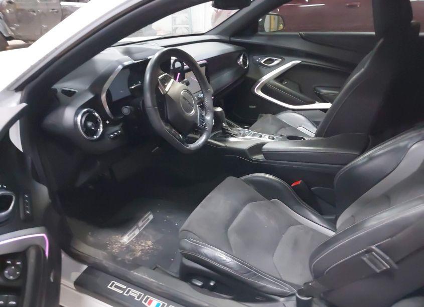 Photo 5 of 2018 Chevrolet Camaro 2SS (VIN 1G1FH1R72J0141087)