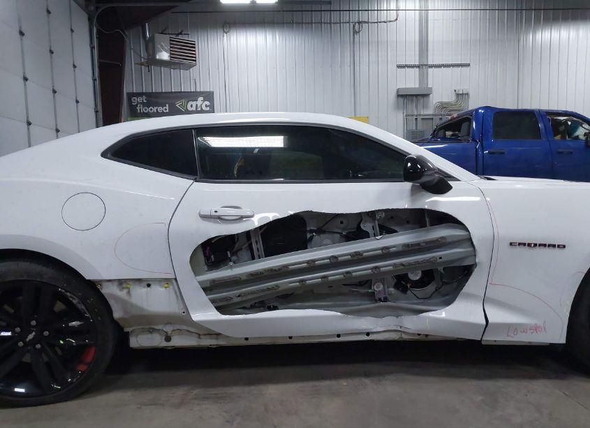 Photo 6 of 2018 Chevrolet Camaro 2SS (VIN 1G1FH1R72J0141087)