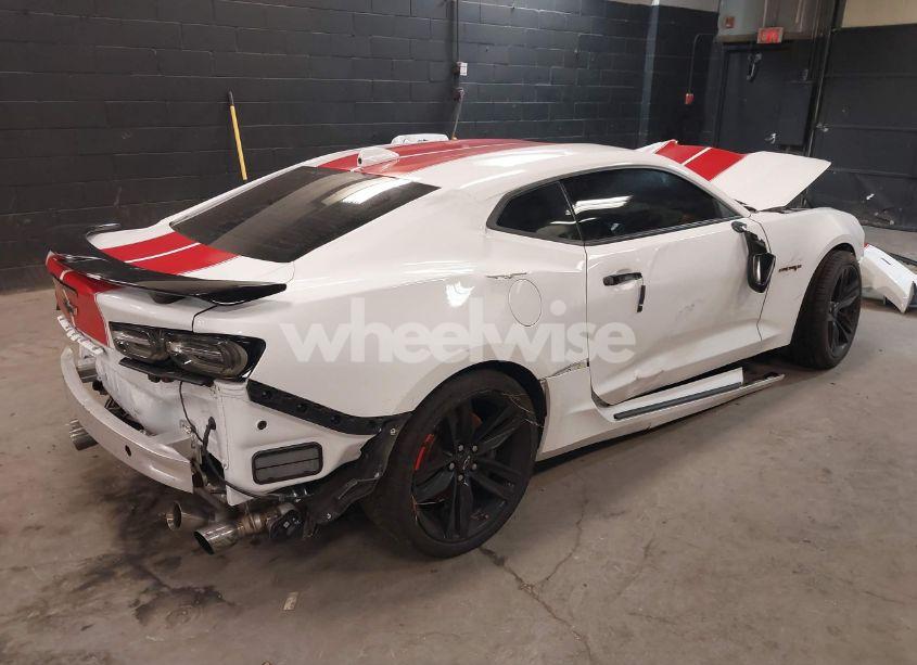 Photo 4 of 2021 Chevrolet Camaro (VIN 1G1FH1R72M0137254)