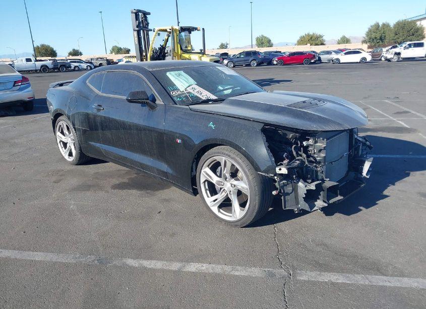 2021 Chevrolet Camaro RWD 2SS (VIN 1G1FH1R72M0141594) main photo