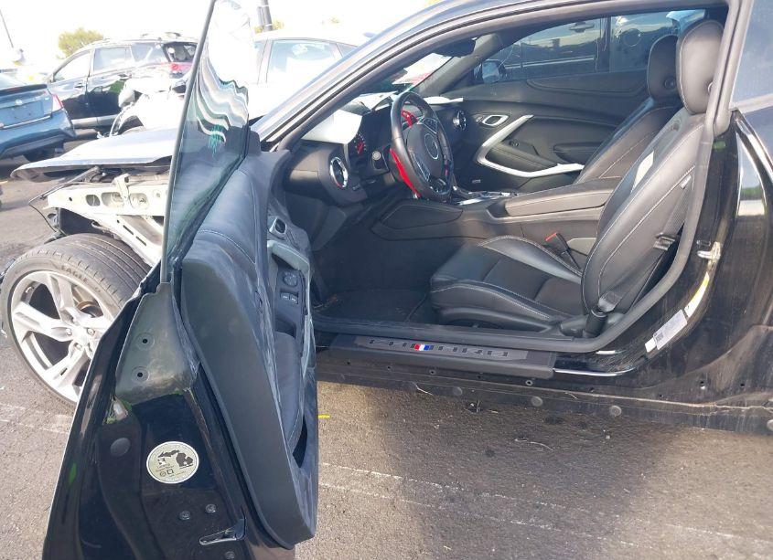 Photo 5 of 2021 Chevrolet Camaro RWD 2SS (VIN 1G1FH1R72M0141594)