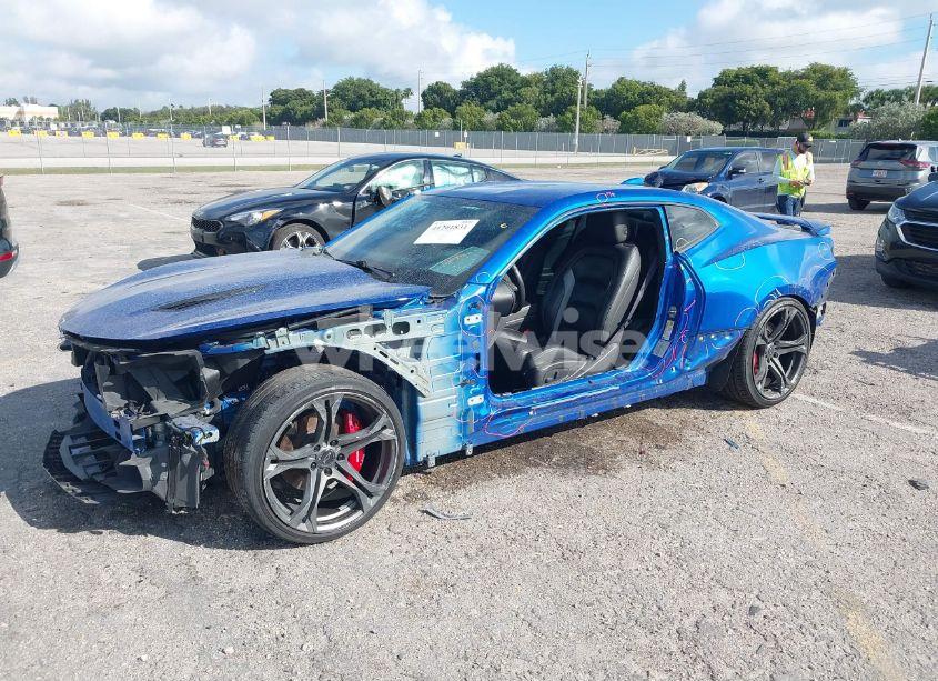 Photo 2 of 2016 Chevrolet Camaro 2SS (VIN 1G1FH1R73G0144900)