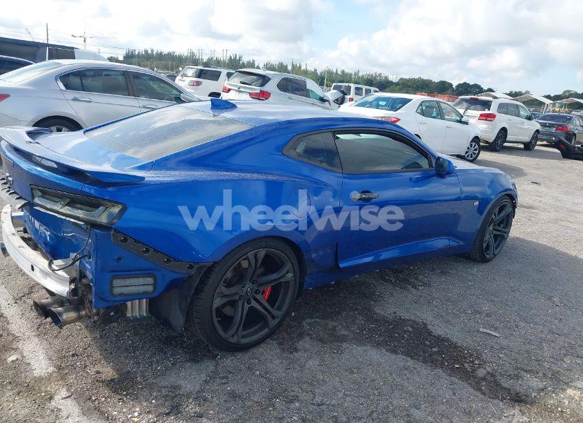 Photo 22 of 2016 Chevrolet Camaro 2SS (VIN 1G1FH1R73G0144900)